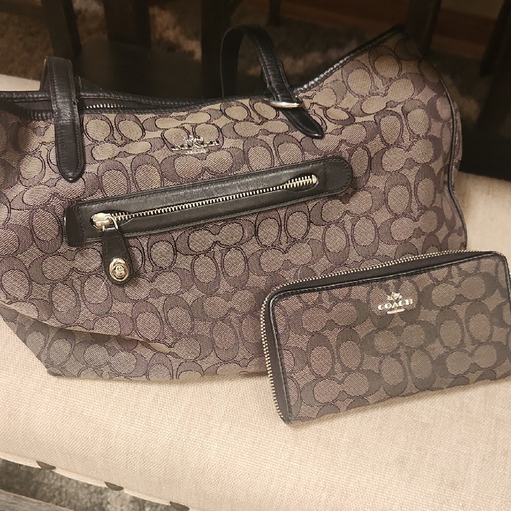 Coach Black and Gray Signature Tote With Full Size Wallet! Great Gift!